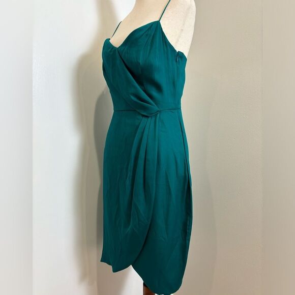 NWT Banana Republic Green SEXY spaghetti Strap Dress Item # 0002 - Picture 4 of 9